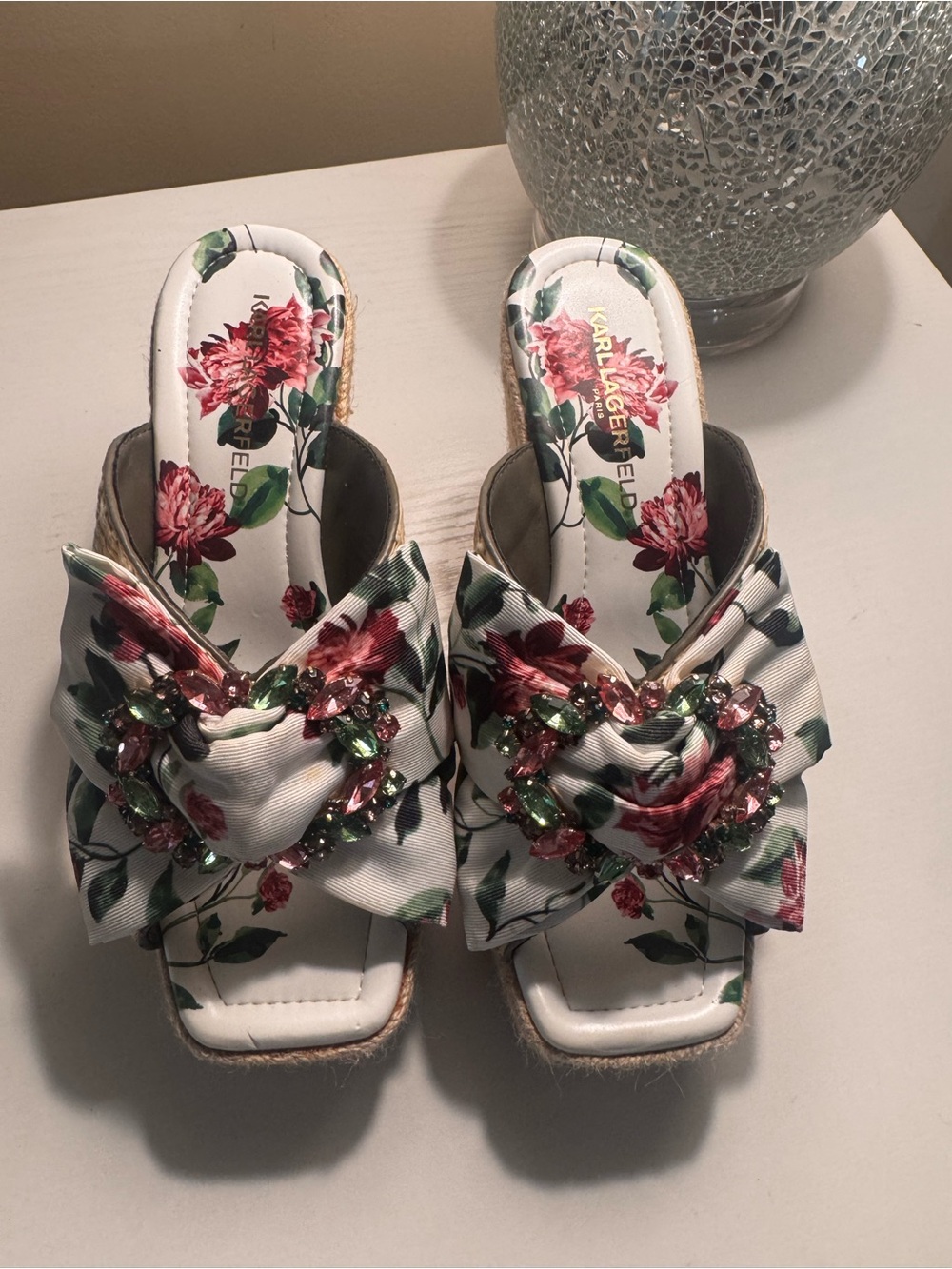 Karl Lagerfeld White Floral Gem-Knot Slide Mules